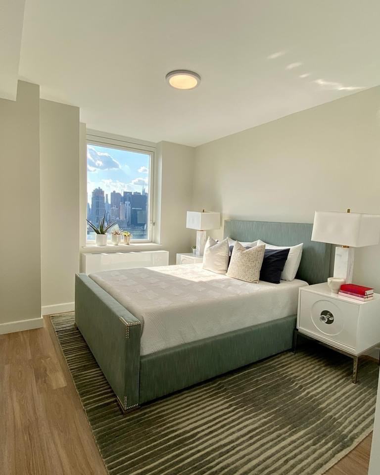 47 Center Boulevard #27H - Photo 4 of 12