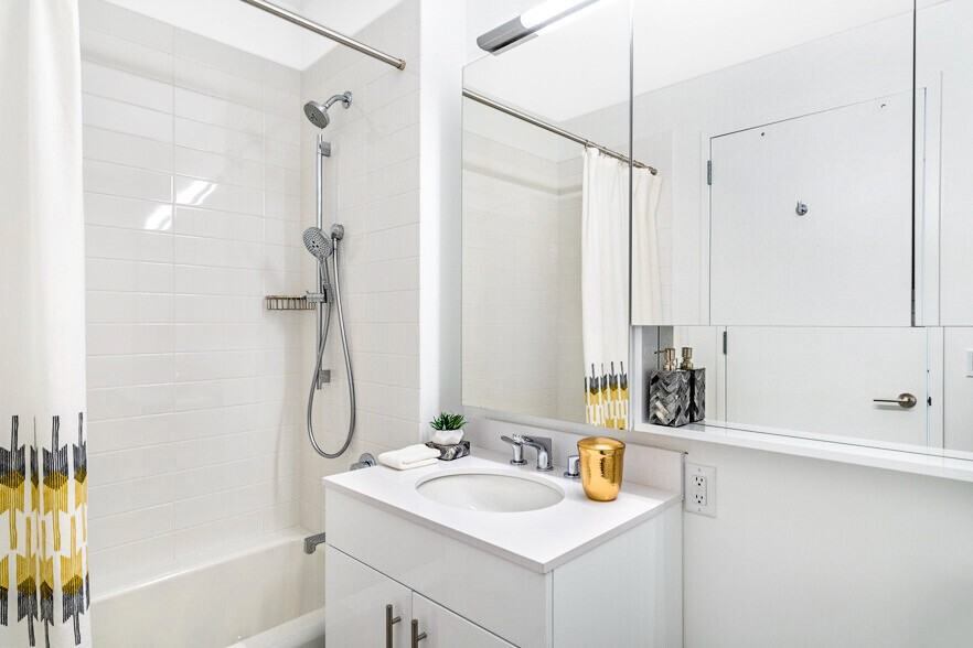 47-09 5th Street #19B - Photo 6 of 18