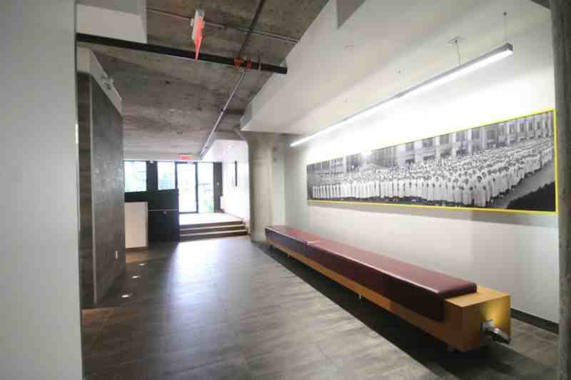 Lionel-Groulx metro station " Imperial Lofts " Furnished unit available immediately - Photo 2 of 21
