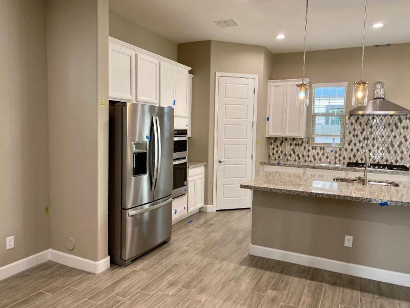 612 W Derringer Way - Photo 5 of 31