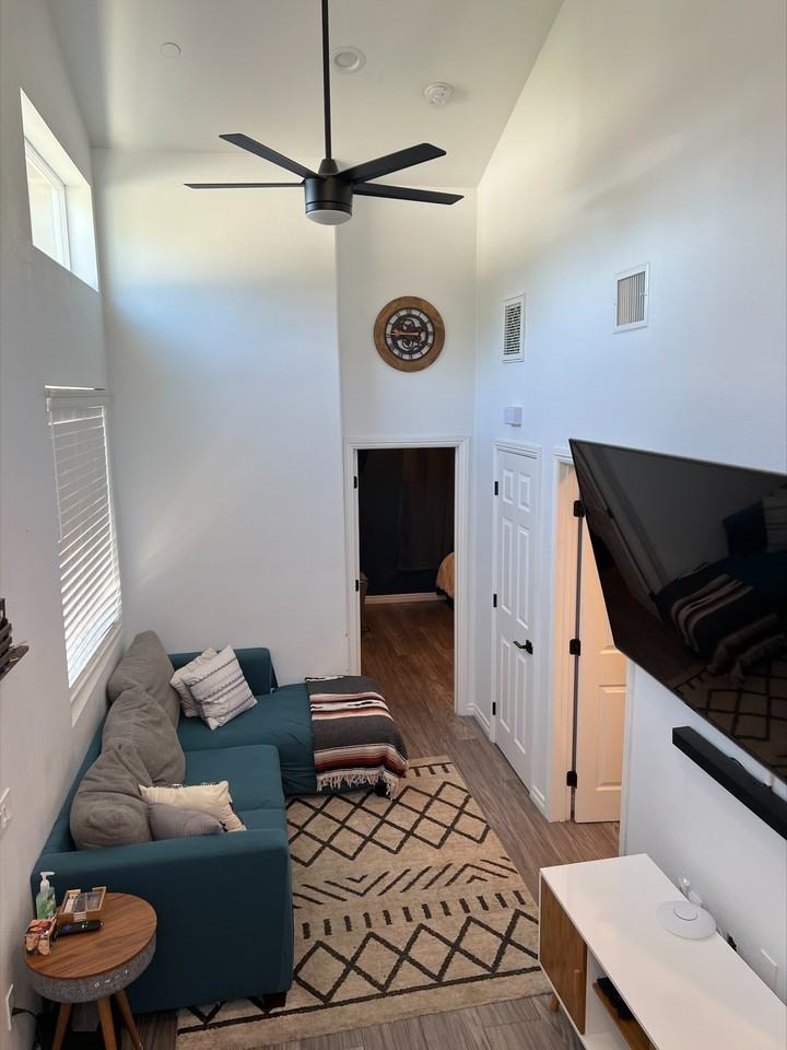 32433 Oak Hollow Ct - Photo 2 of 11