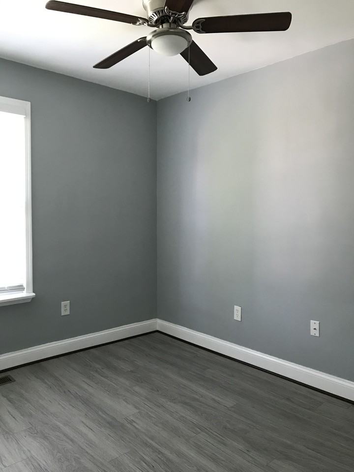 Room with private bath. - Photo 3 of 9