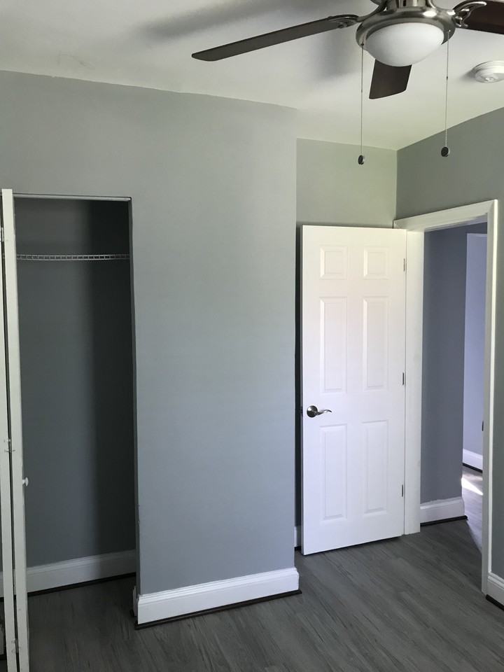 Room with private bath. - Photo 2 of 9