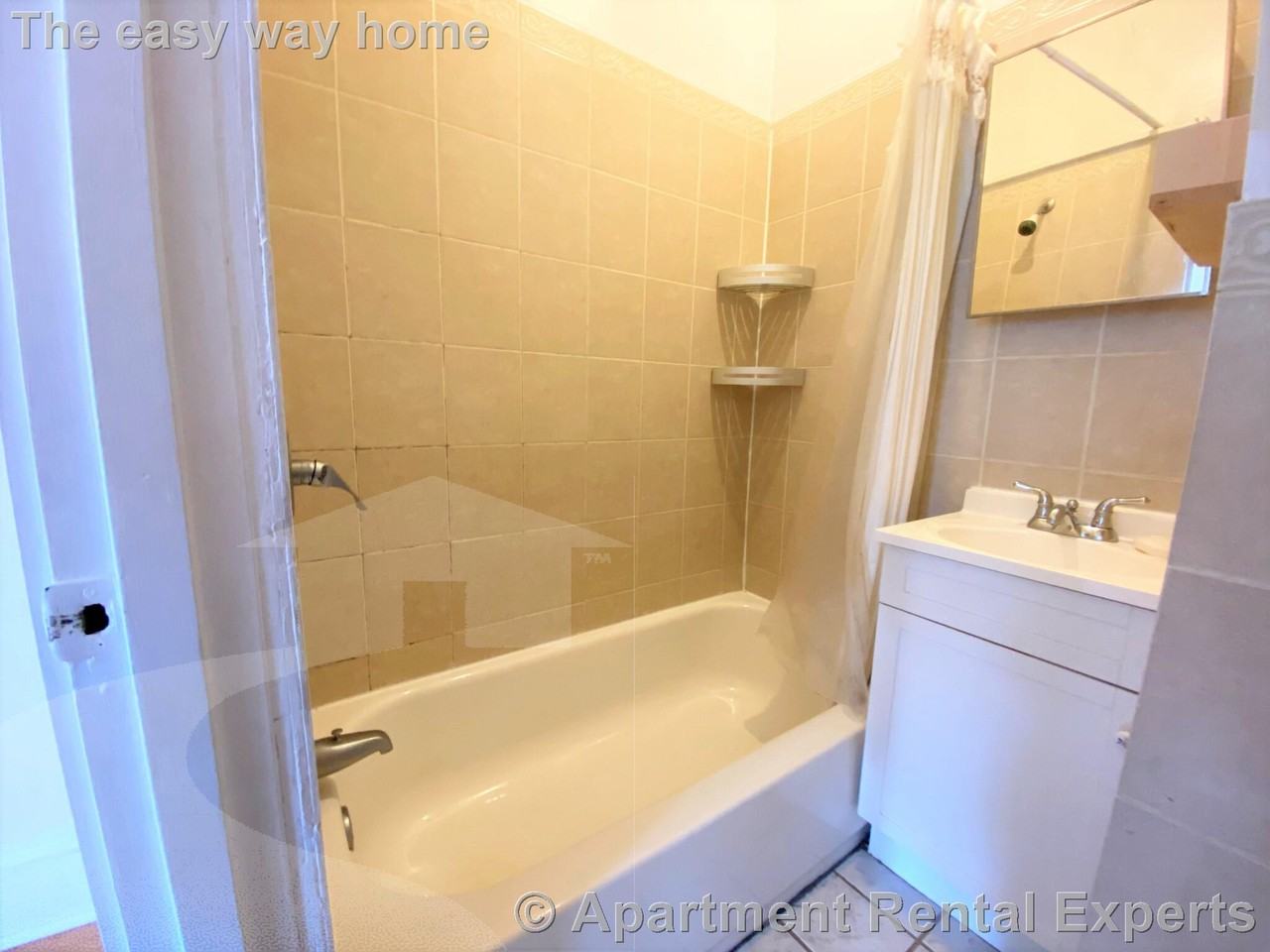 89 Hancock St #10 - Photo 3 of 8