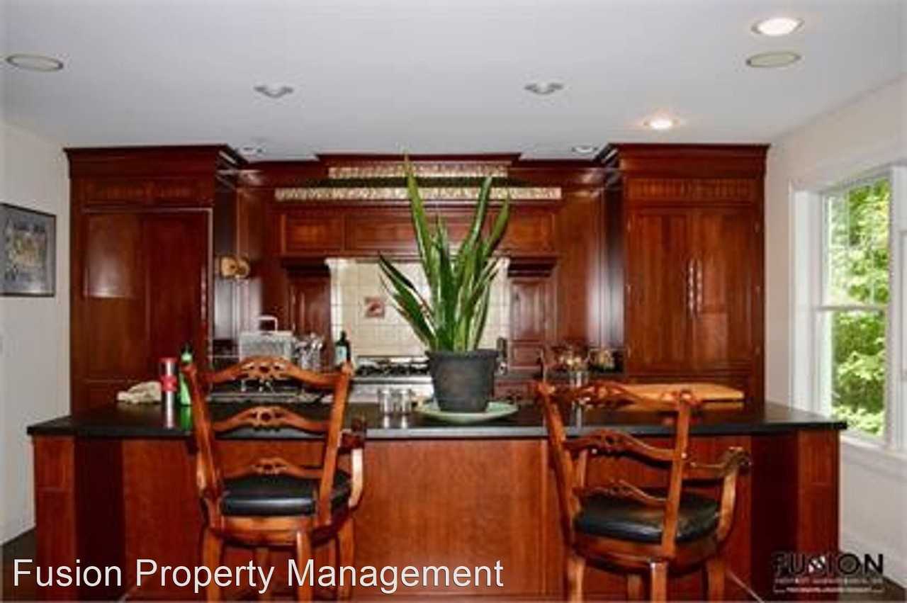 6231 Mt Philo Rd - Photo 2 of 20