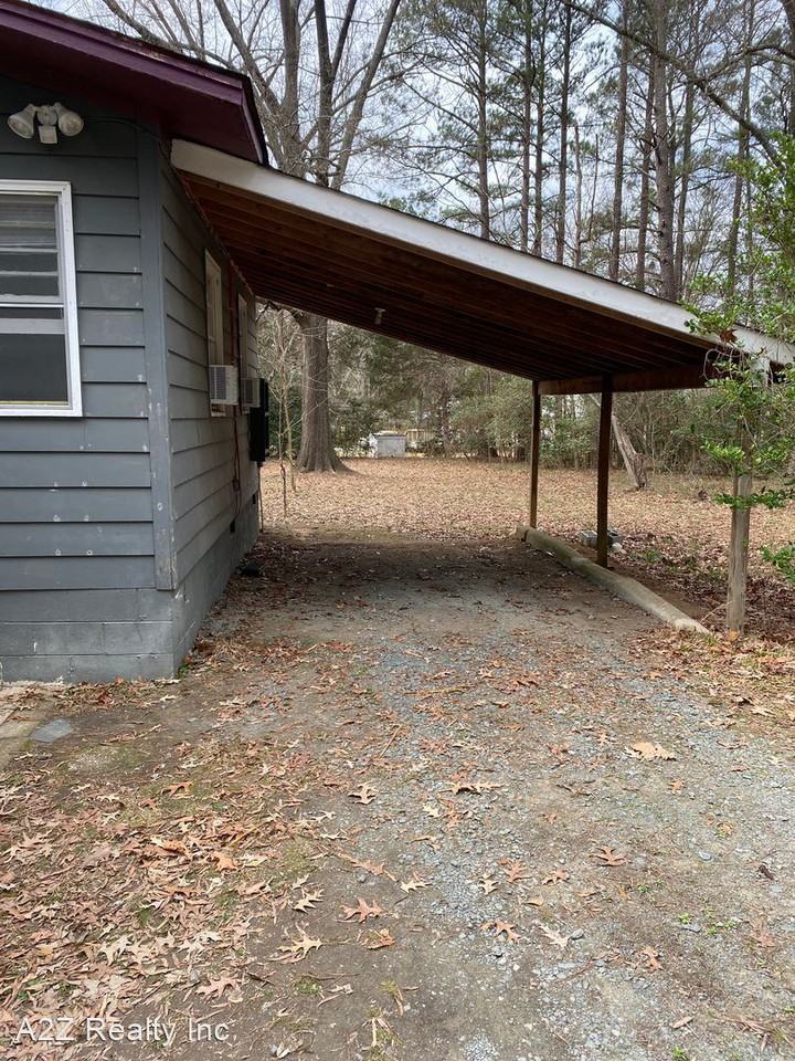 102 Huse St - Photo 2 of 11