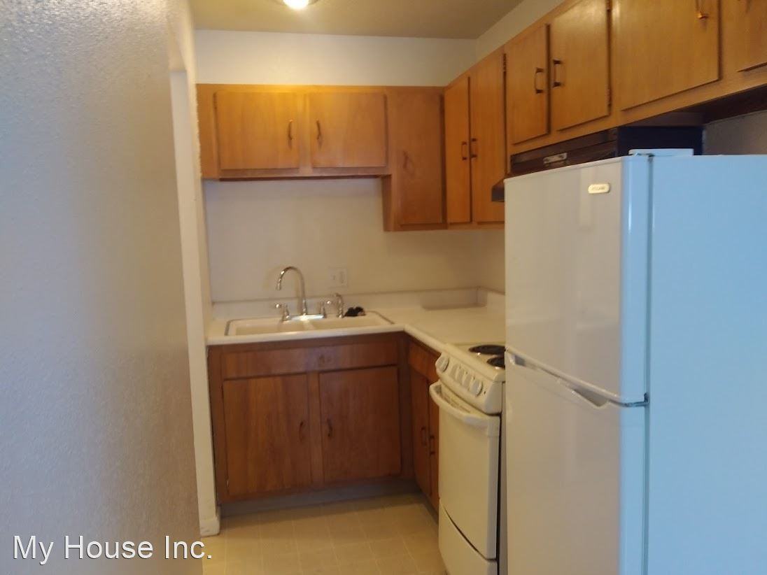 1305 Burton Ct. - Photo 2 of 14