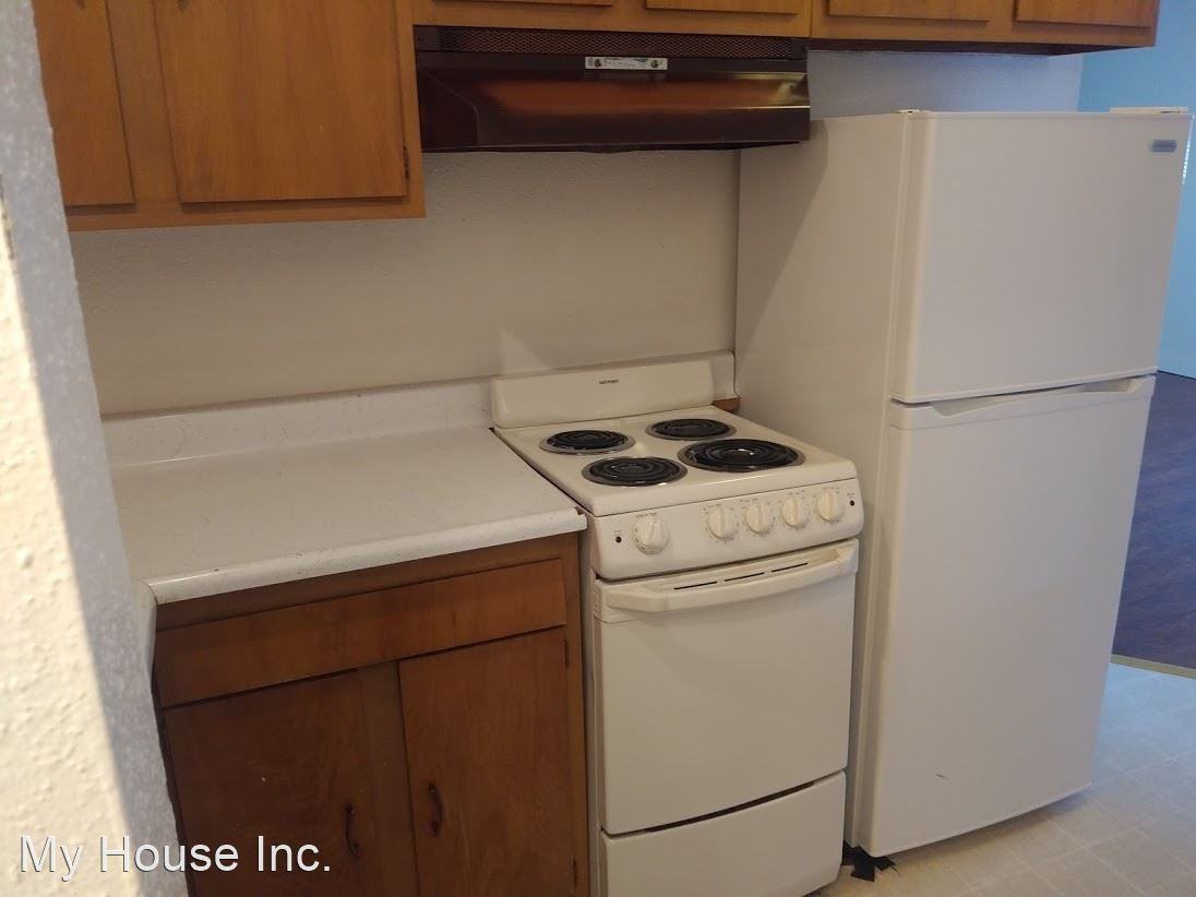 1305 Burton Ct. - Photo 3 of 14