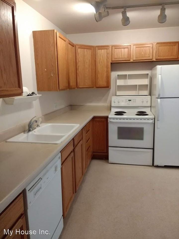 1715 Crestmore Pl - Photo 2 of 31