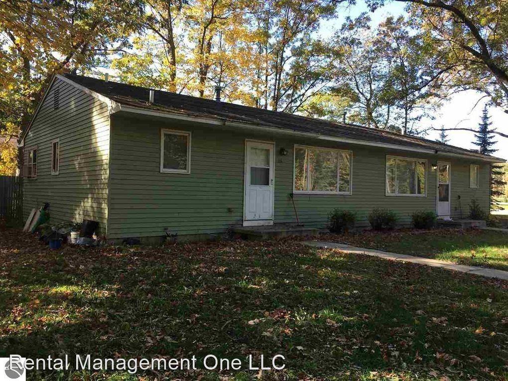 286 E South Airport Rd, Traverse City, MI 49686 2 Bedroom