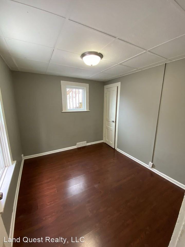 6350 24th Ave. - Photo 3 of 8