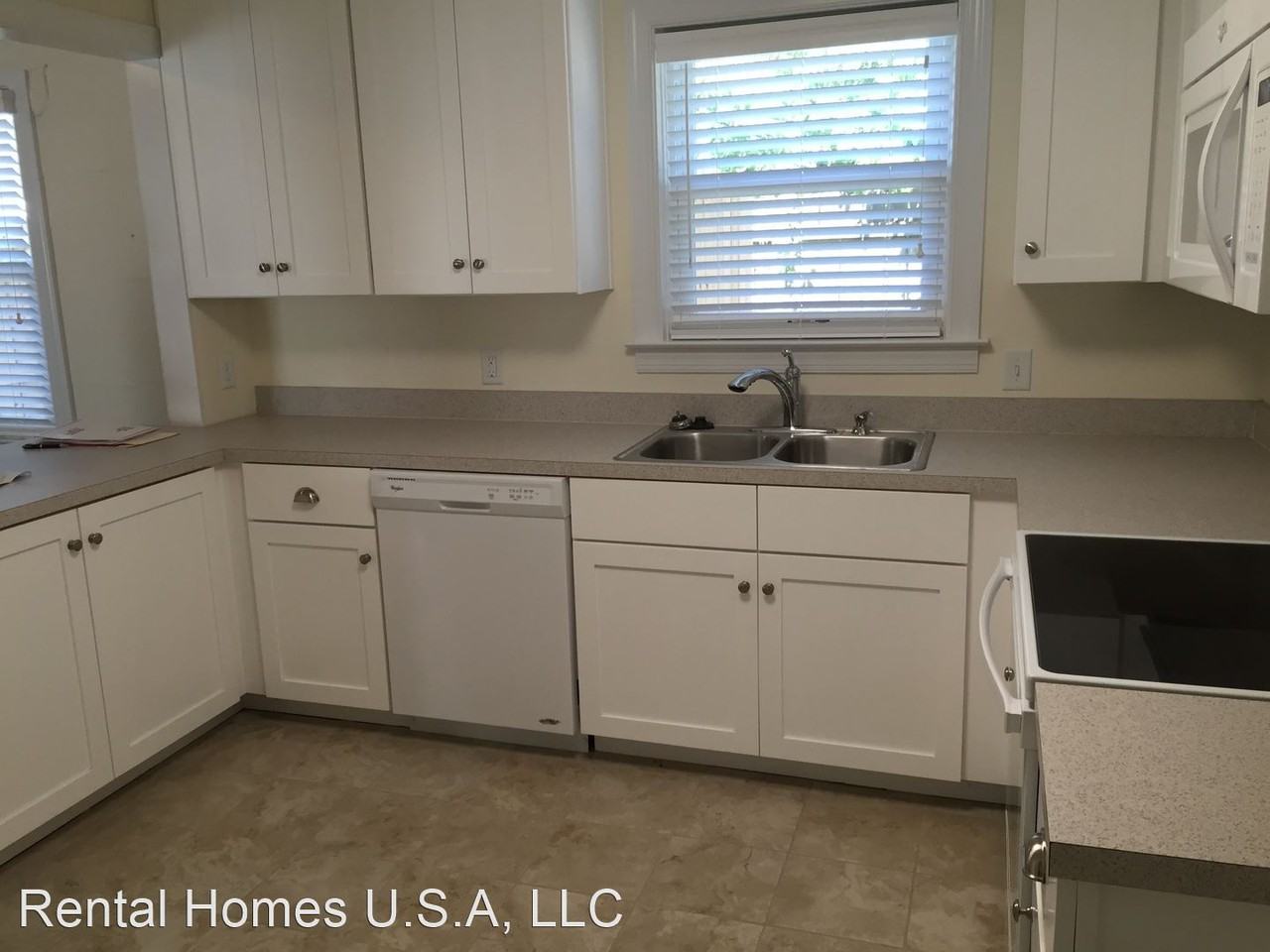 218 66th St - Photo 3 of 22