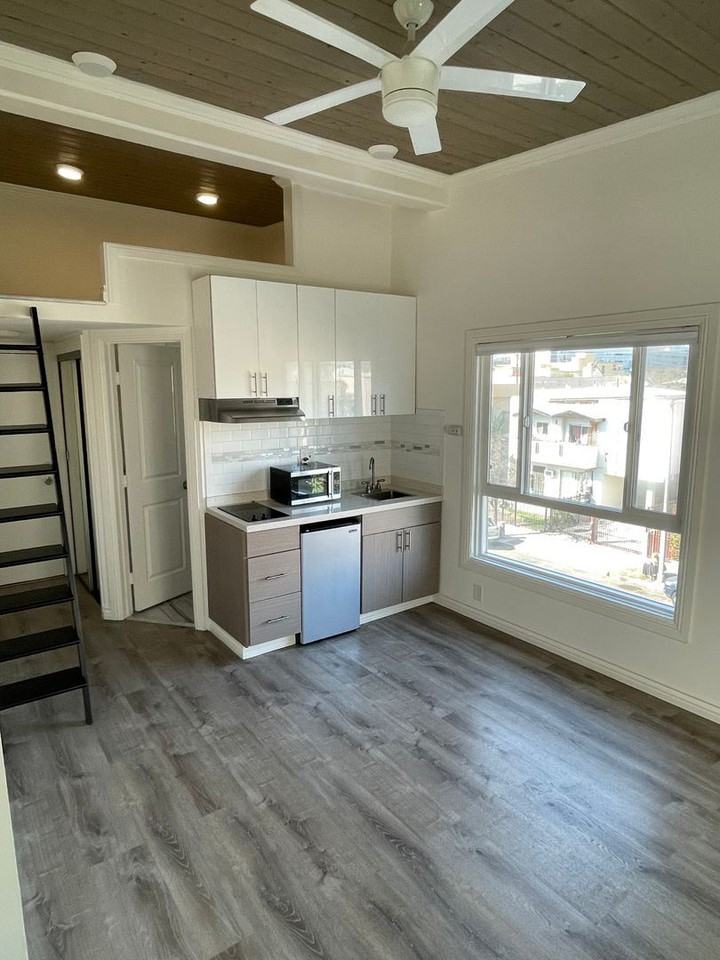 5616 Lexington Ave - Photo 2 of 15