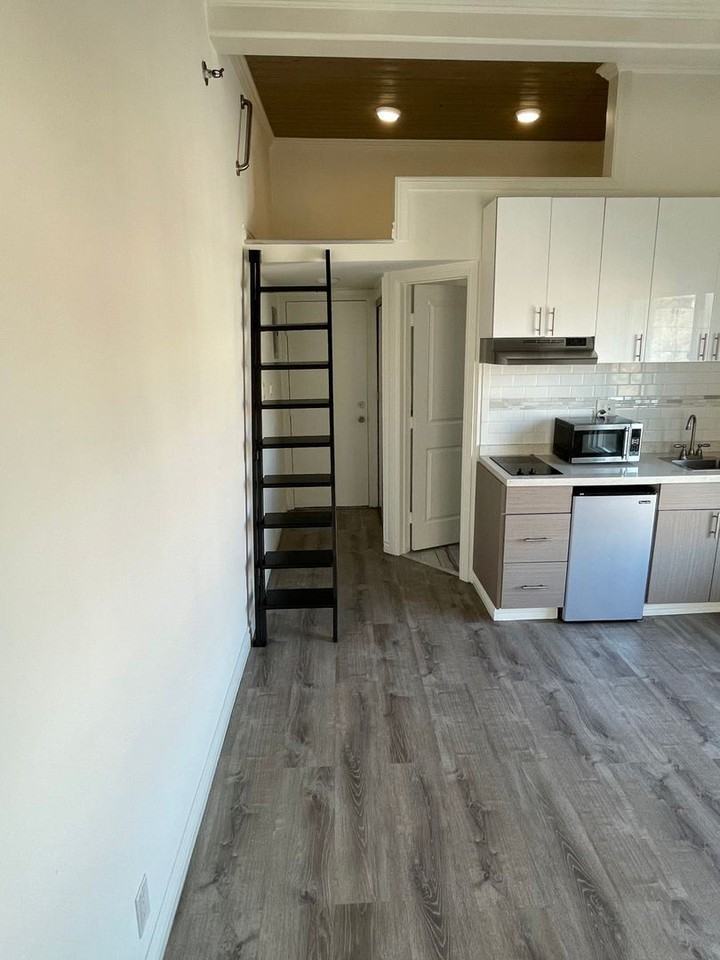 5616 Lexington Ave - Photo 3 of 15