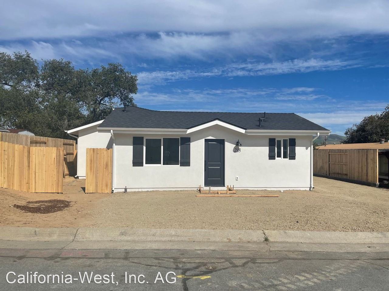 216 Trevino & 218 Trevino - Photo 2 of 12