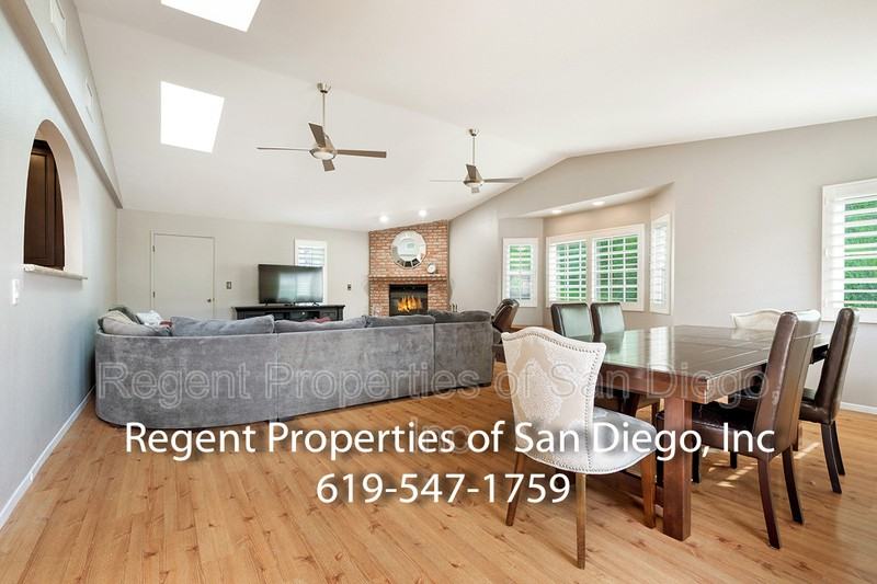 274 Cheryl Pl - Photo 3 of 32