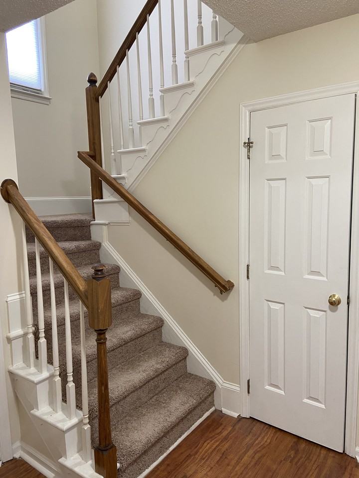 1607 Oakland Hills Way - Photo 5 of 20