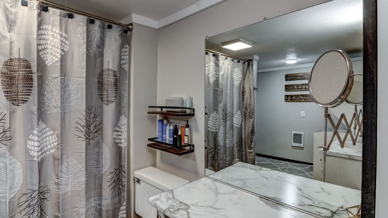 2008 La Salle St - Photo 7 of 12