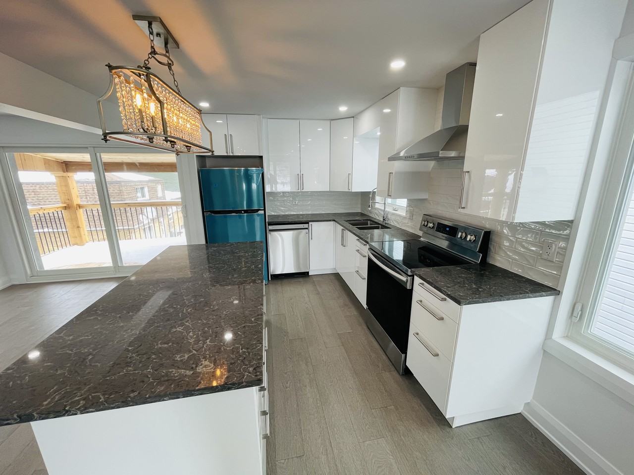 381 North River Rd Uppr Unit #Unit - Photo 2 of 7