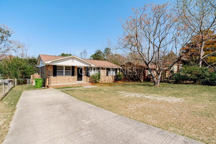 309 Shellnut Ave - Photo 3 of 26