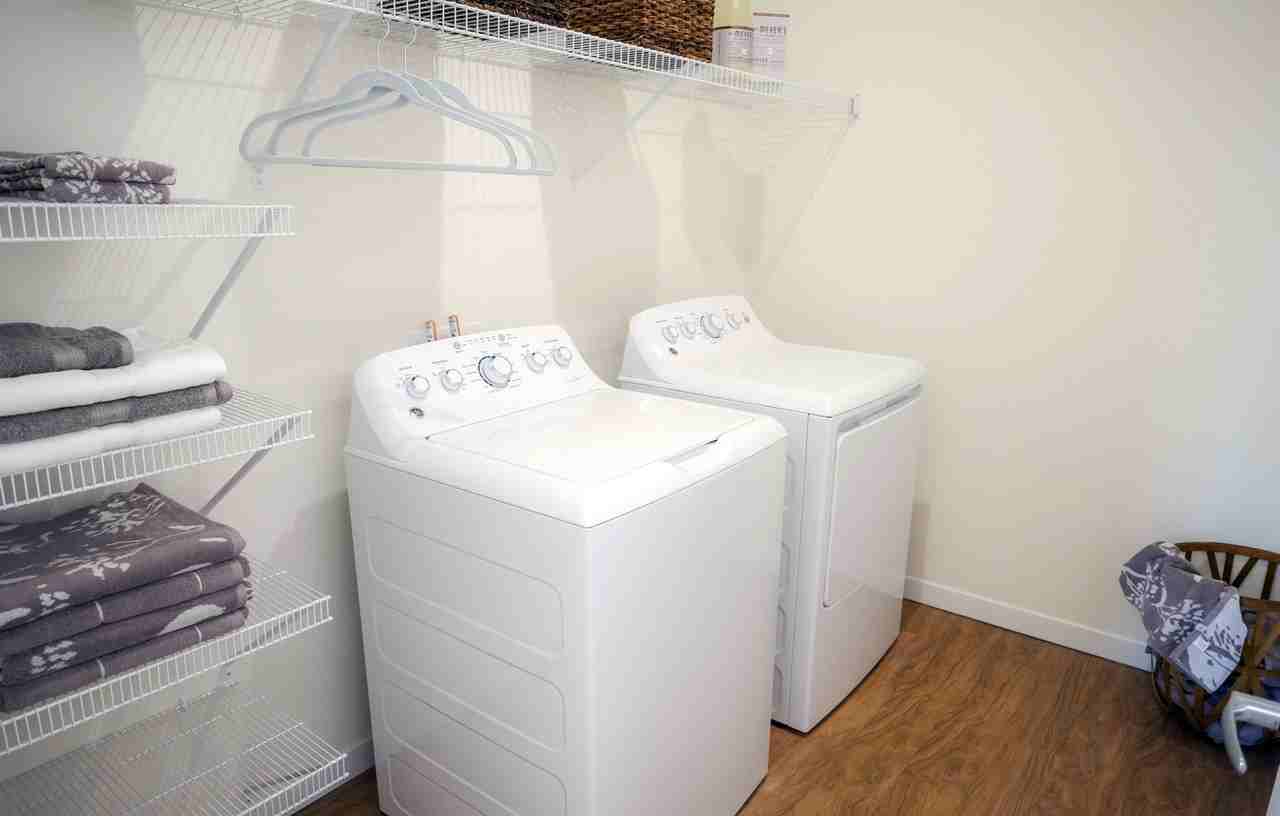 Oaks Landing 55+ Apartments - Photo 5 of 13