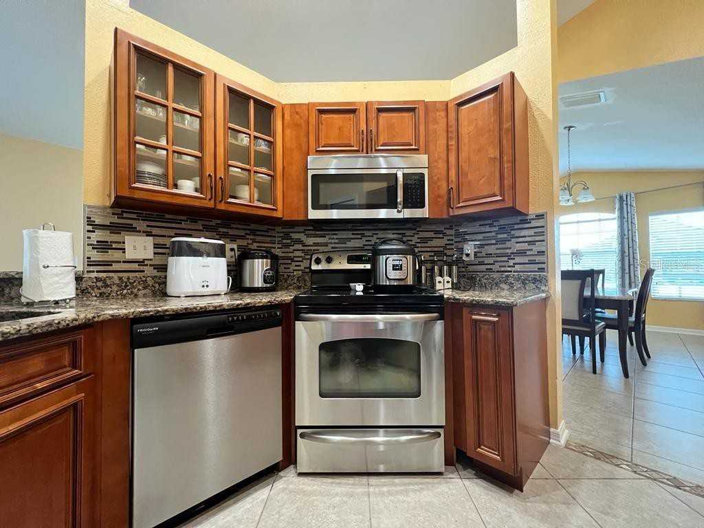 24449 Mistwood Court - Photo 2 of 26