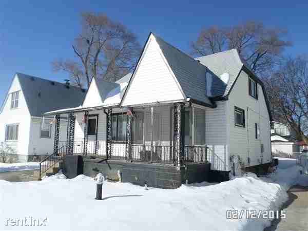 636 W Brockton Ave - Photo 2 of 7