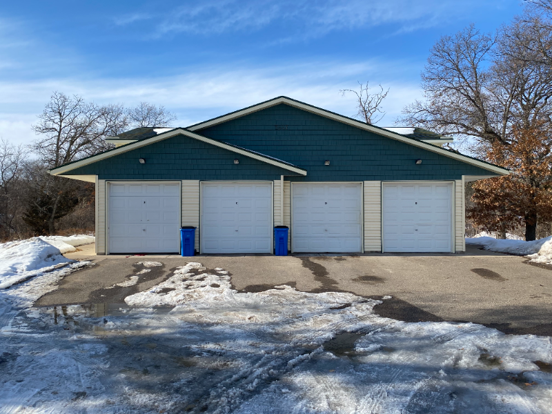 2447 Main St S - Photo 2 of 16