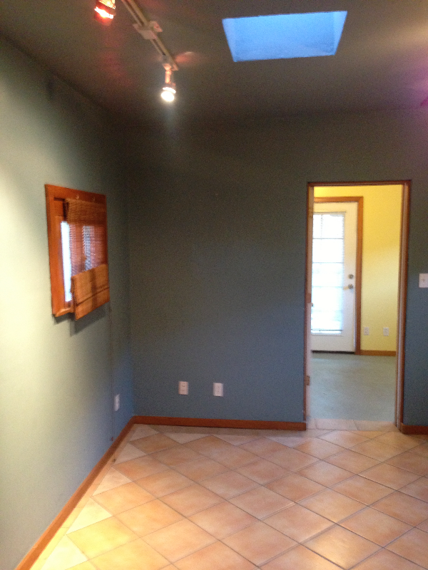 544 E 8th St - Photo 2 of 15