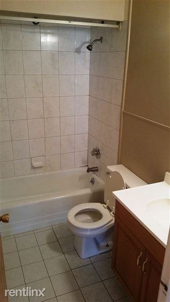 108 W Kalama Ave - Photo 3 of 9