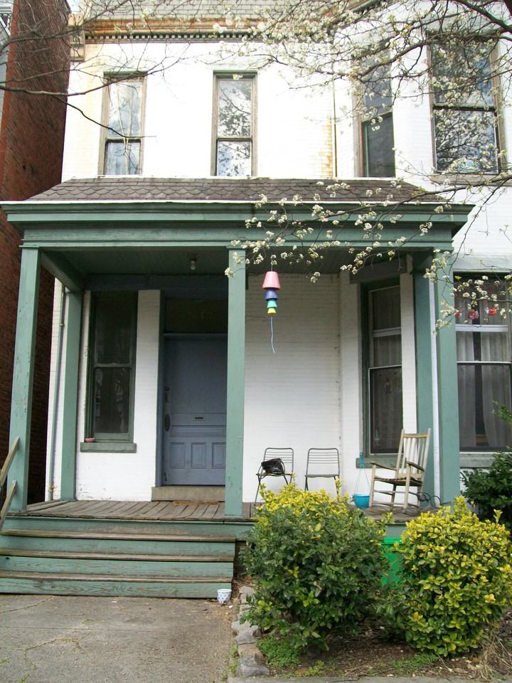 1842 W Grace St #2 - Photo 3 of 19