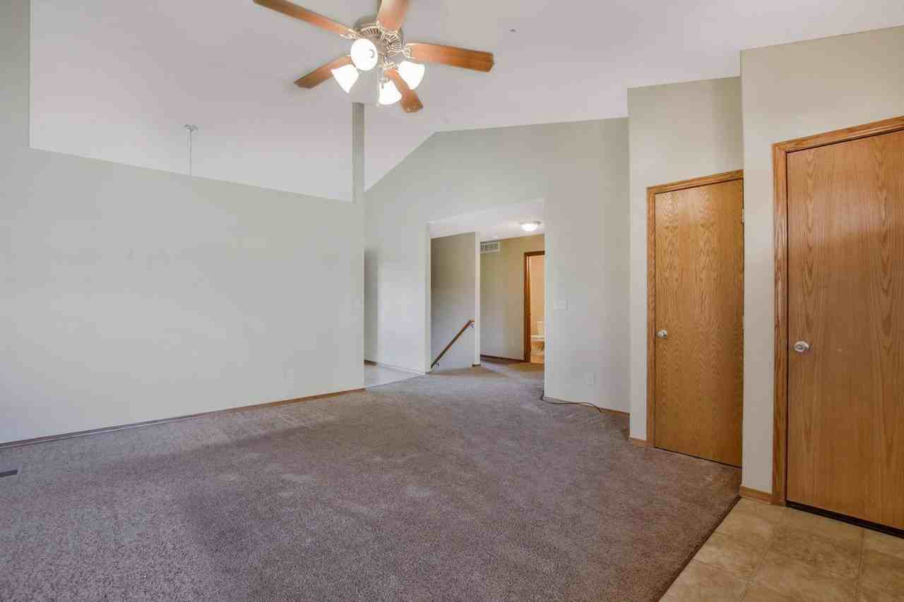 Lakeside Townhomes Apartments 1104 W Maywood St, Wichita, KS 67217 Zumper