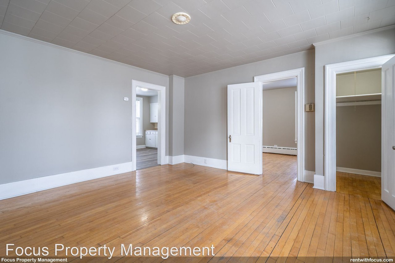 124 E Franklin Avenue - Photo 2 of 16