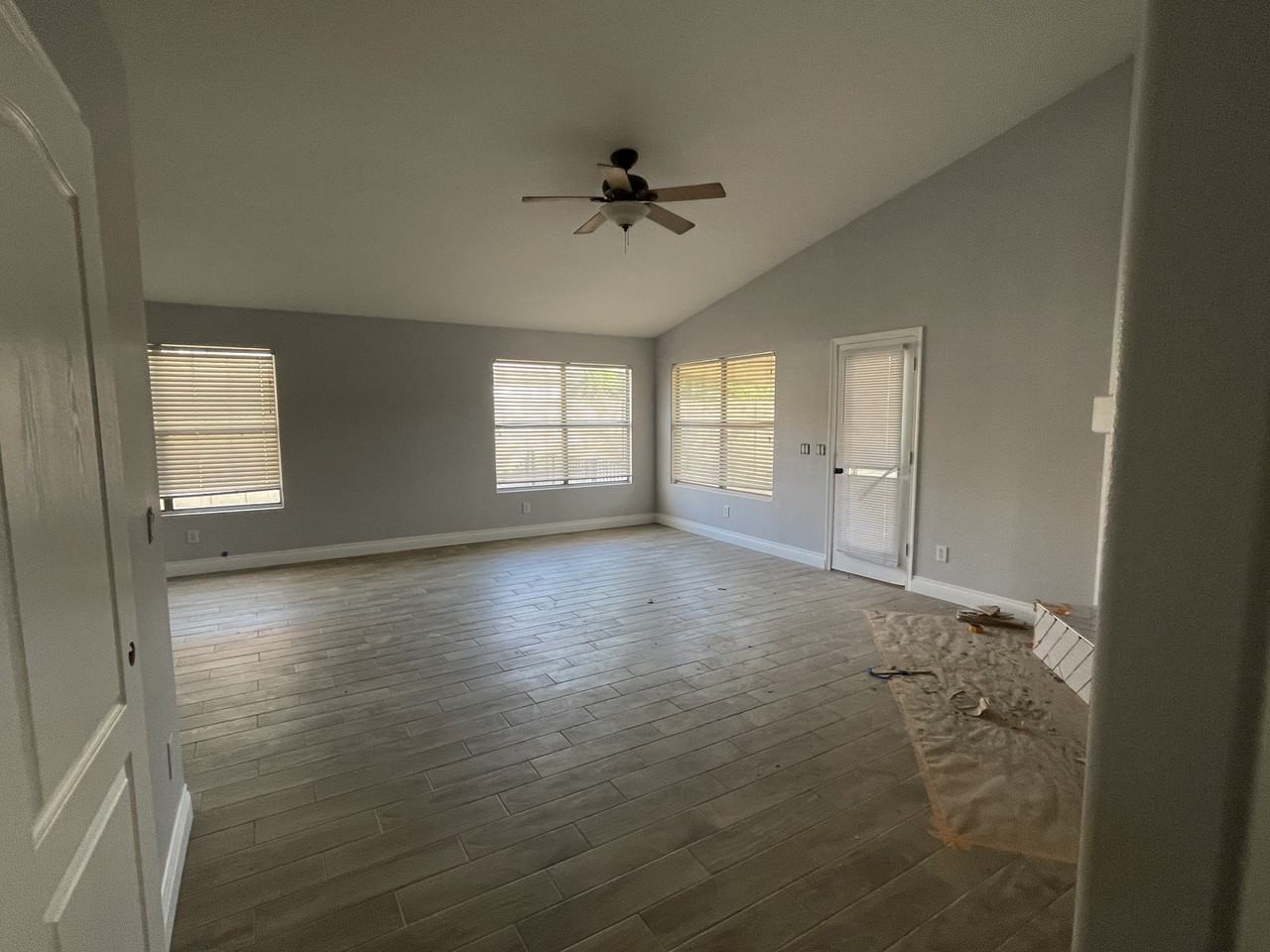 12817 West Alvarado Road - Photo 3 of 11