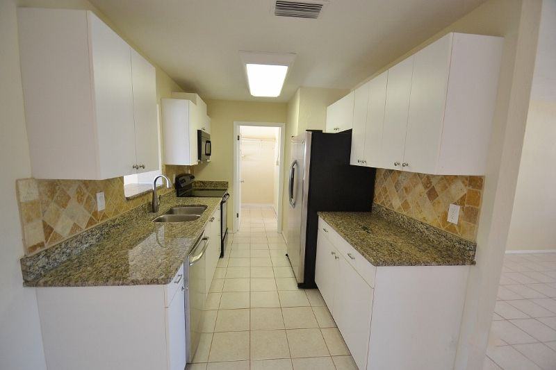 3965 Middlesex Pl - Photo 2 of 8