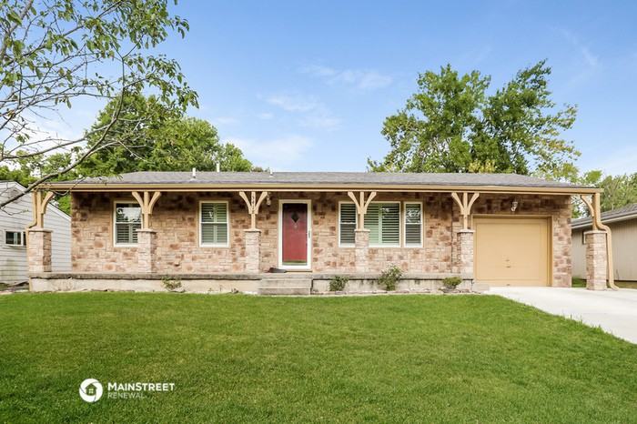 5418 N Highland Ave - Photo 2 of 18