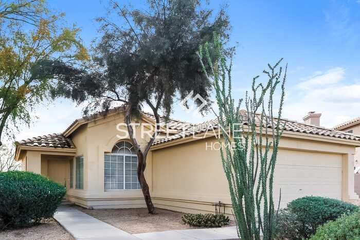 7451 W Via Del Sol Dr - Photo 2 of 16