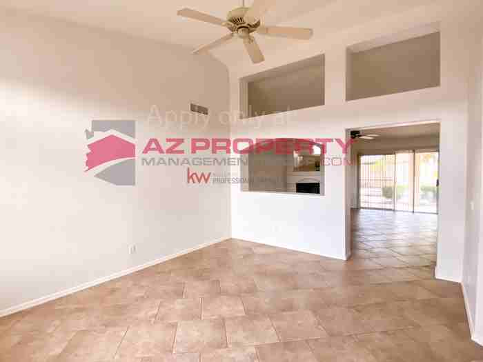 5608 W Pontiac Dr - Photo 3 of 15