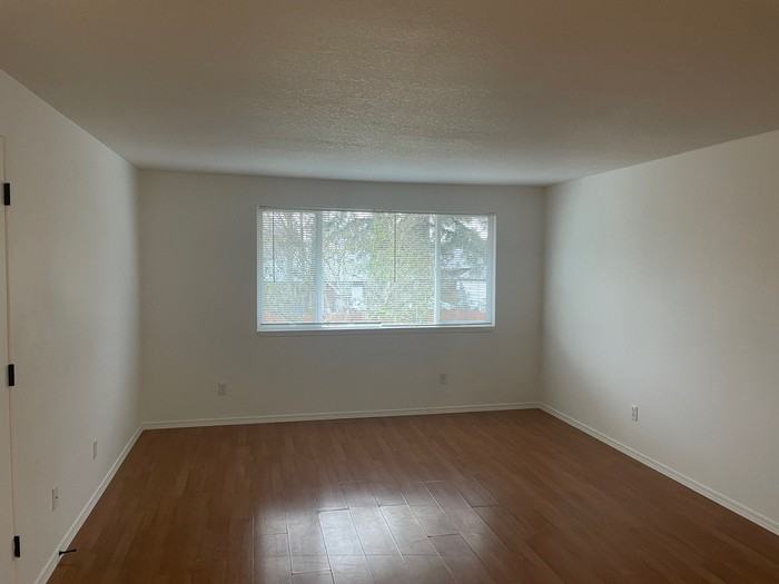 1905 E Mill Plain Blvd #B - Photo 3 of 8