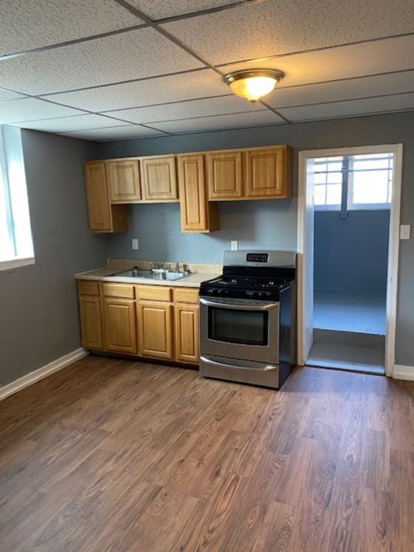 511 Abend St - Photo 5 of 13