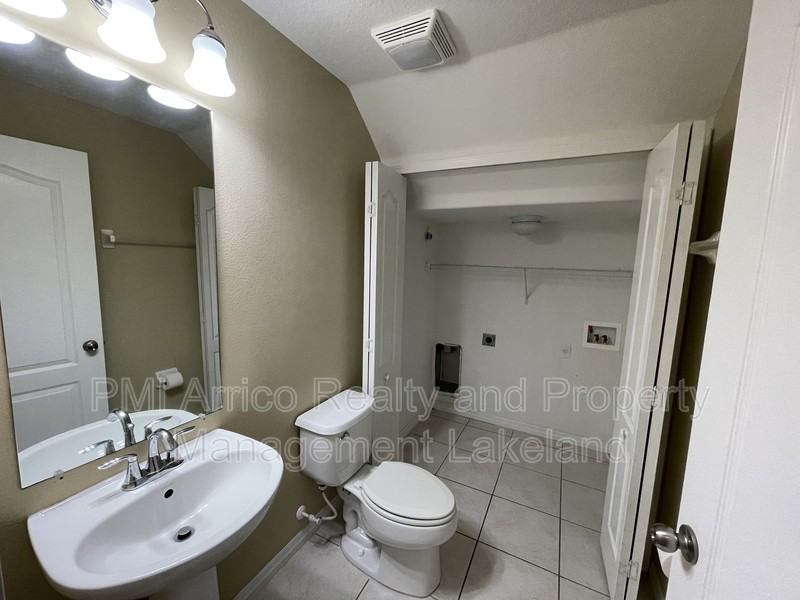5436 Fieldstone Dr - Photo 3 of 12