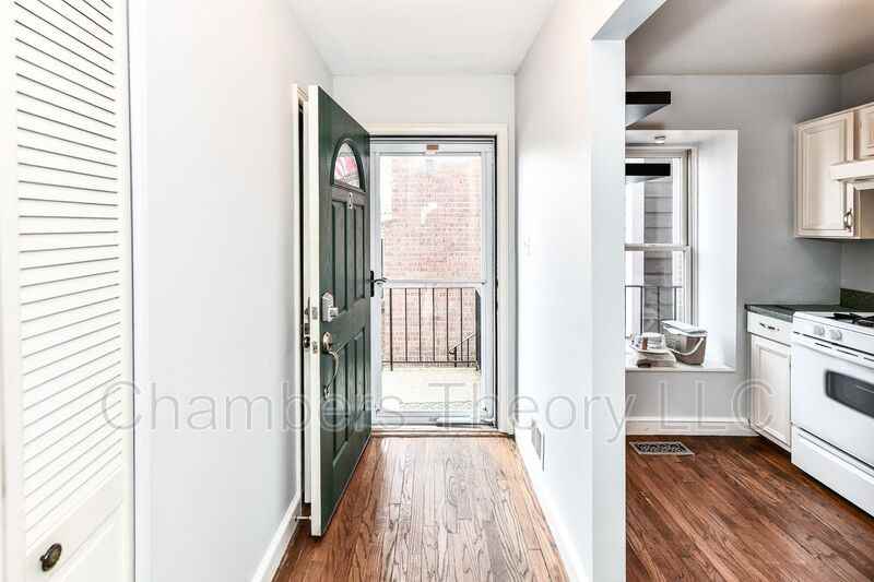 306 S Wayne St Apt D #D - Photo 3 of 32