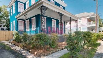 featured image of 101 E 40th St