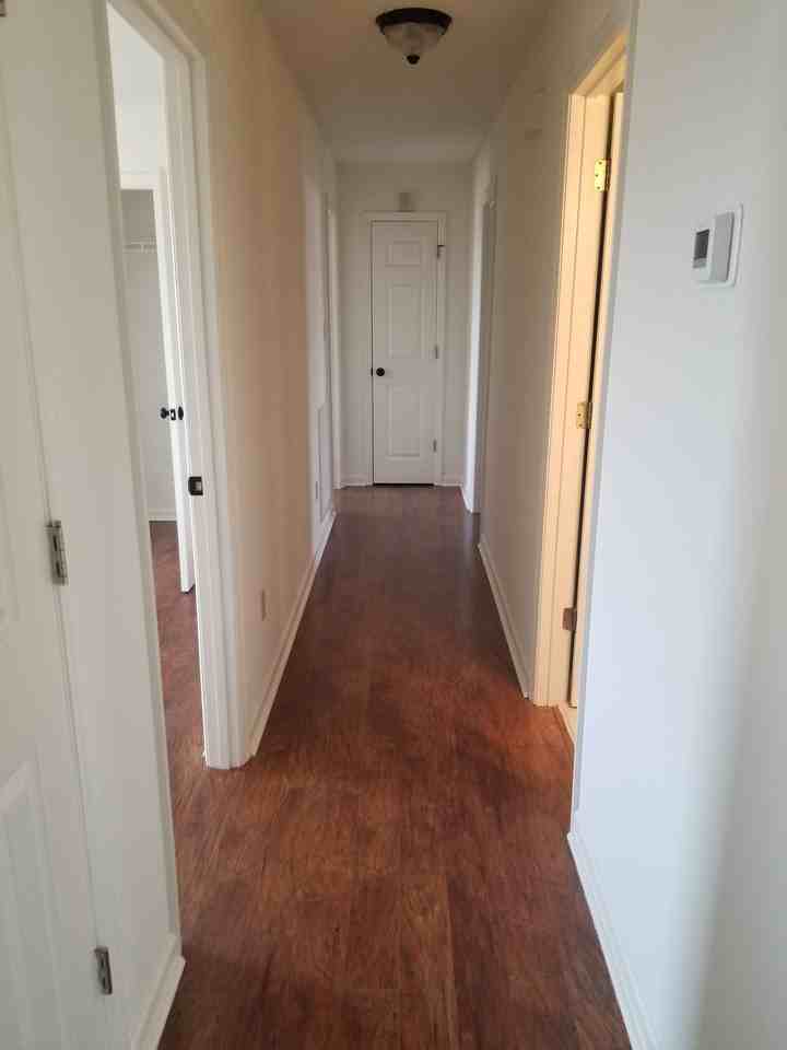 210 Crystal Springs Cir - Photo 3 of 19