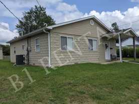 712 Summit St #1 - Photo 1 of 1