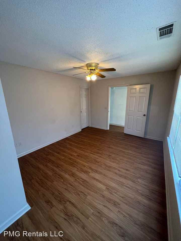 418 Brannen Dr - Photo 3 of 18