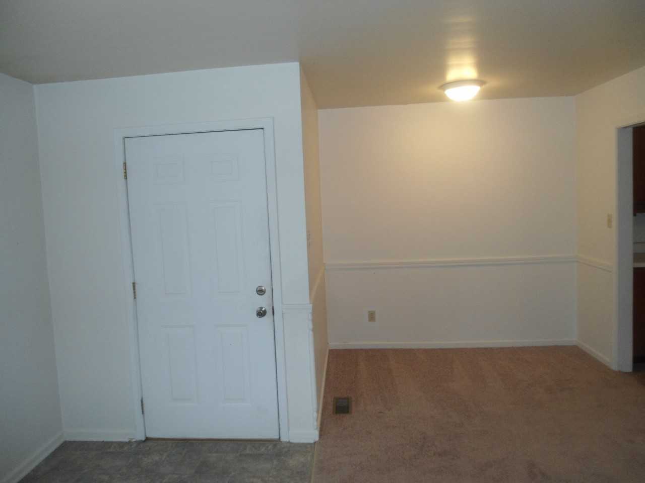 84 E Clinton St - Photo 3 of 8