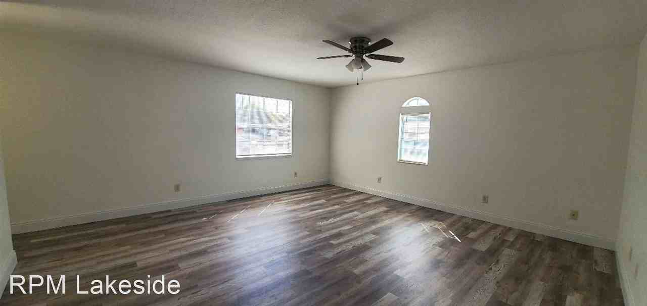 166 Rebecca Dr Ne - Photo 3 of 10