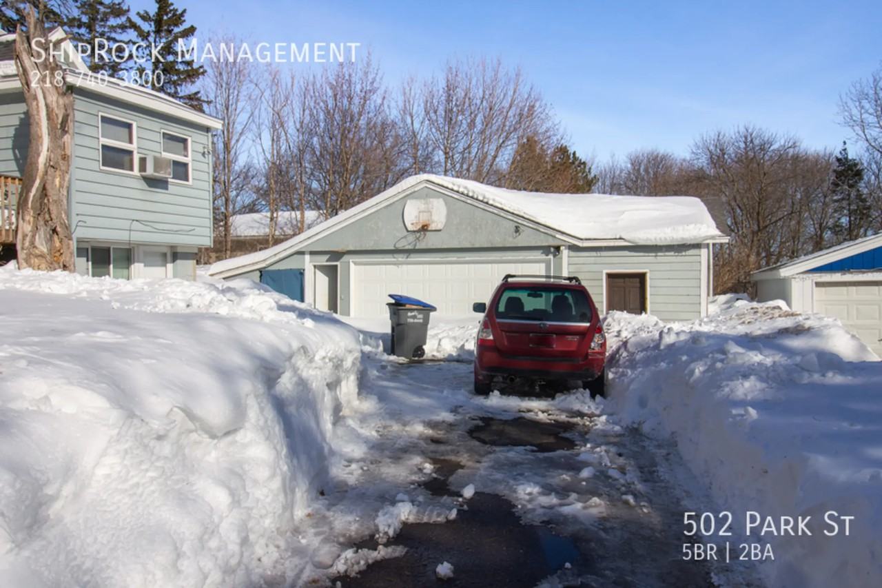 502 Park St - Photo 3 of 21