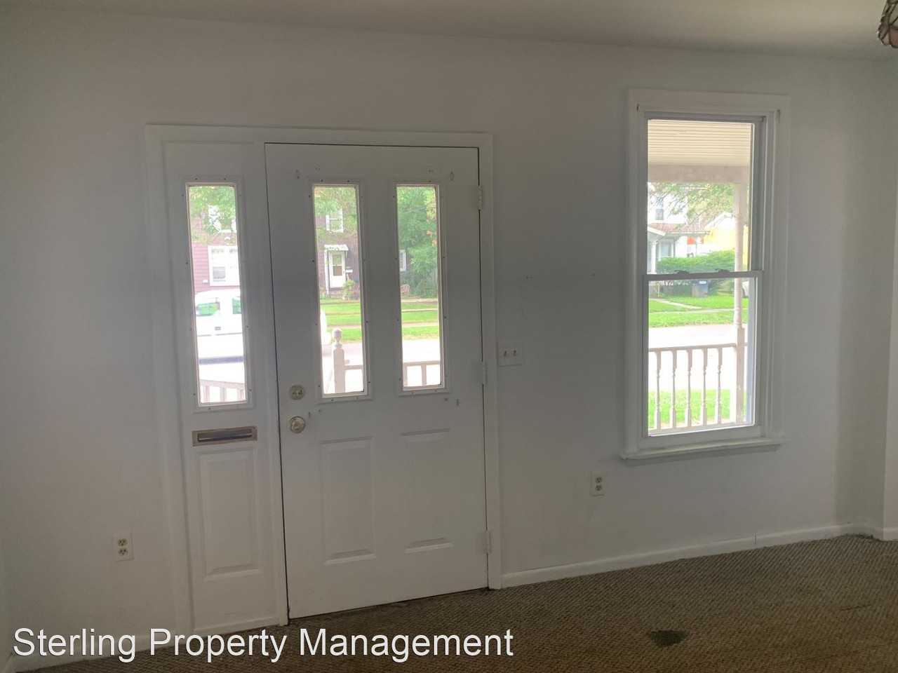470 West 1st Street - Photo 2 of 8